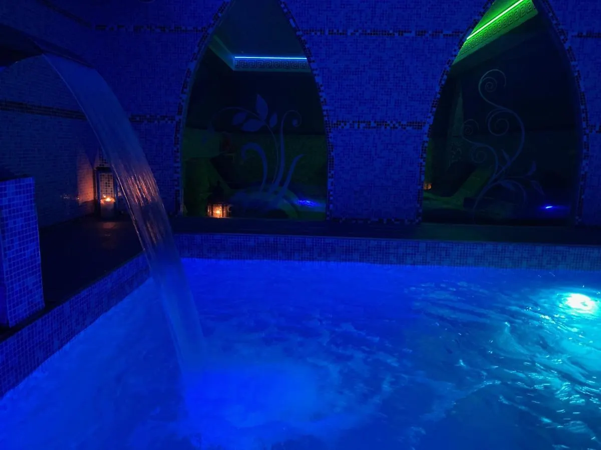 Impero Hotel Beauty & Spa - Bike Hotel Cantello 3*,  Italy