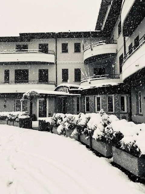 Impero Hotel Beauty & Spa - Bike Hotel Cantello