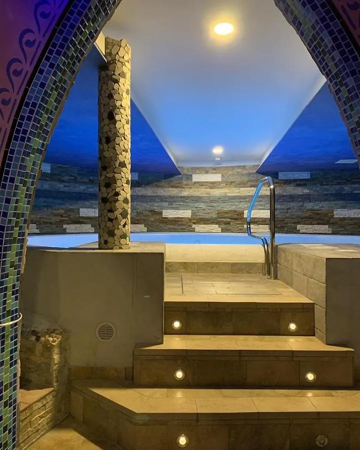 Impero Hotel Beauty & Spa - Bike Hotel Cantello Italy