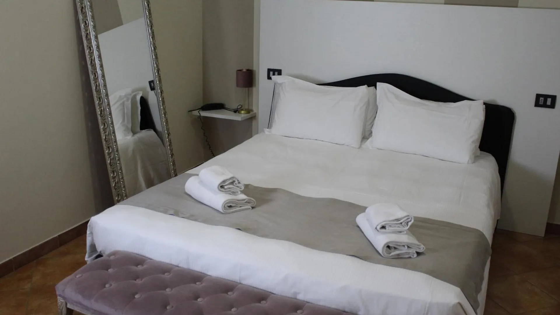 ***  Impero Hotel Beauty & Spa - Bike Hotel Cantello Italy