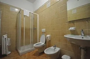 Impero Hotel Beauty & Spa - Bike Hotel 칸텔로 3*,